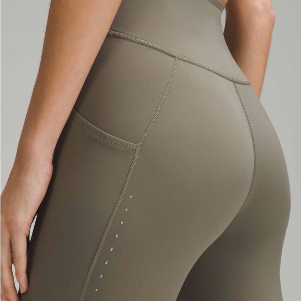 Lululemon Fast and Free High-Rise Tight 25” Pockets EUC Sz 6